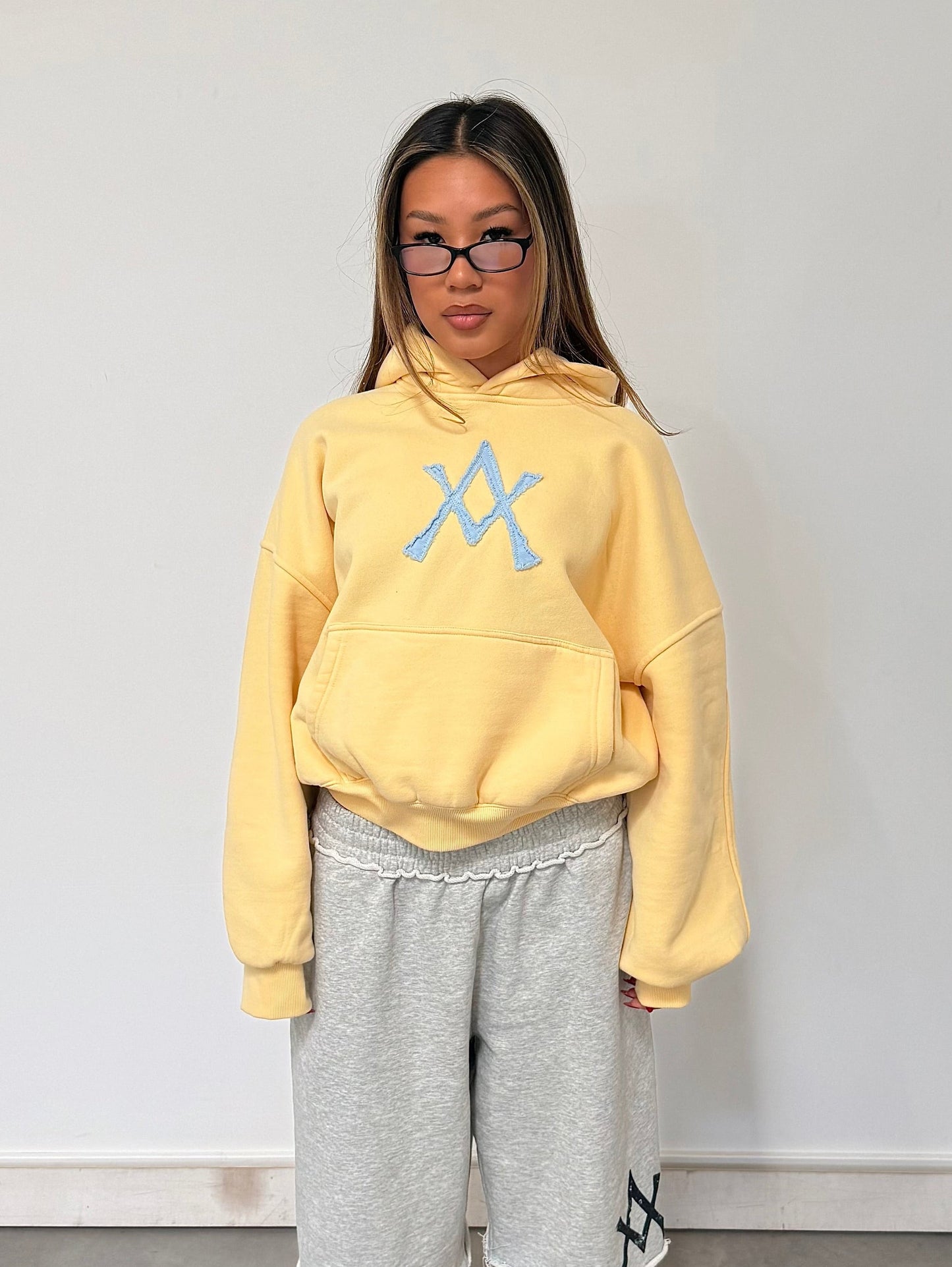 THE SLOUCH HOODIE
