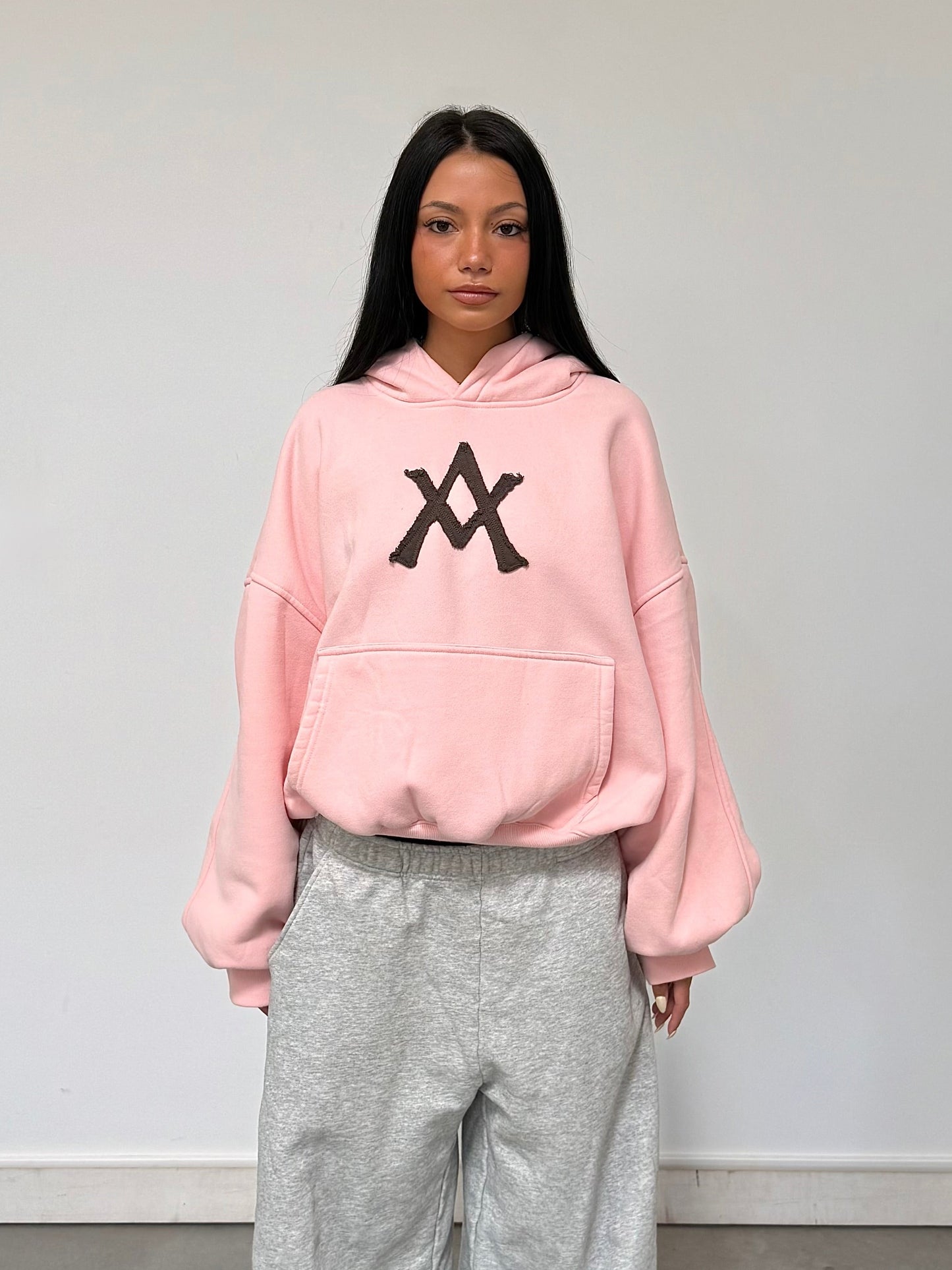THE SLOUCH HOODIE